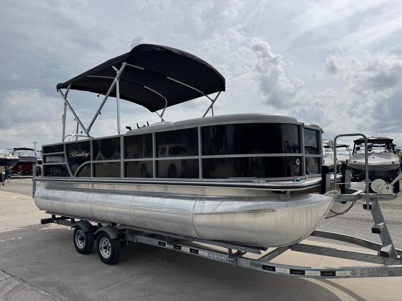 2019 Bentley 200 Cruise