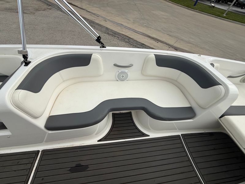 Boat Image 11