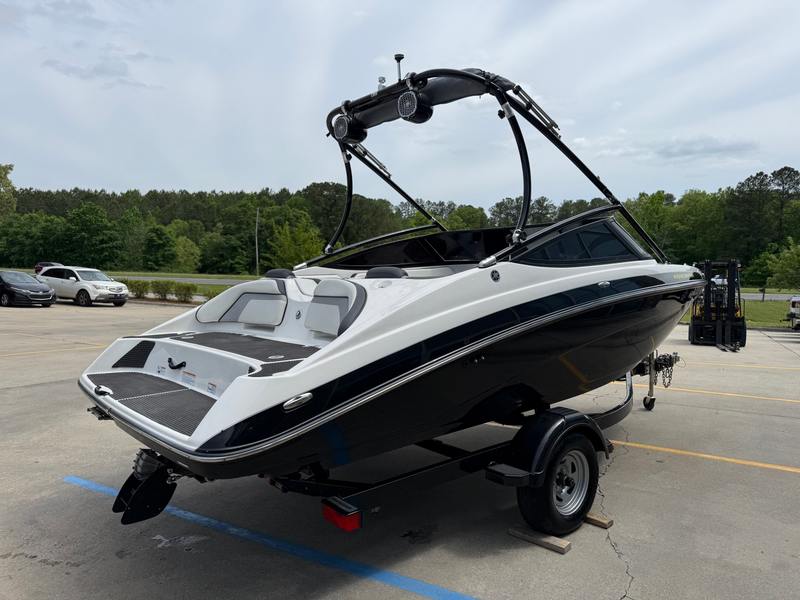 Boat Image 4