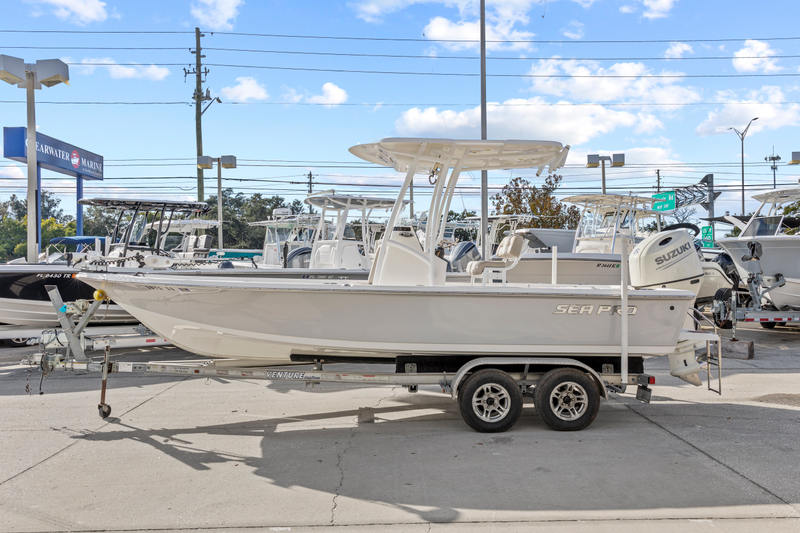 2021 Sea Pro 228 DLX