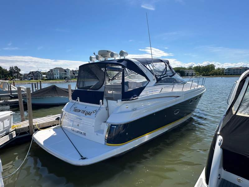 2007 Regal 4060 Commodore