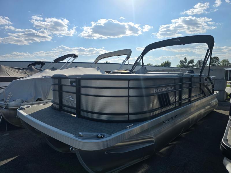 2021 Bennington 22 LSB