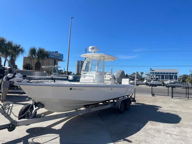 2020 Everglades 243 CC