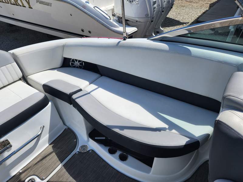 Boat Image 8