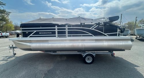 2026 Bennington 22 S1SB SPS