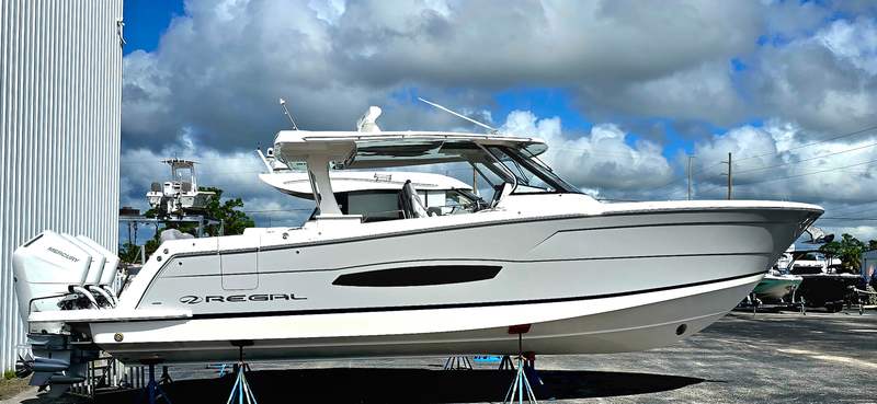 2026 Regal 38 SAV