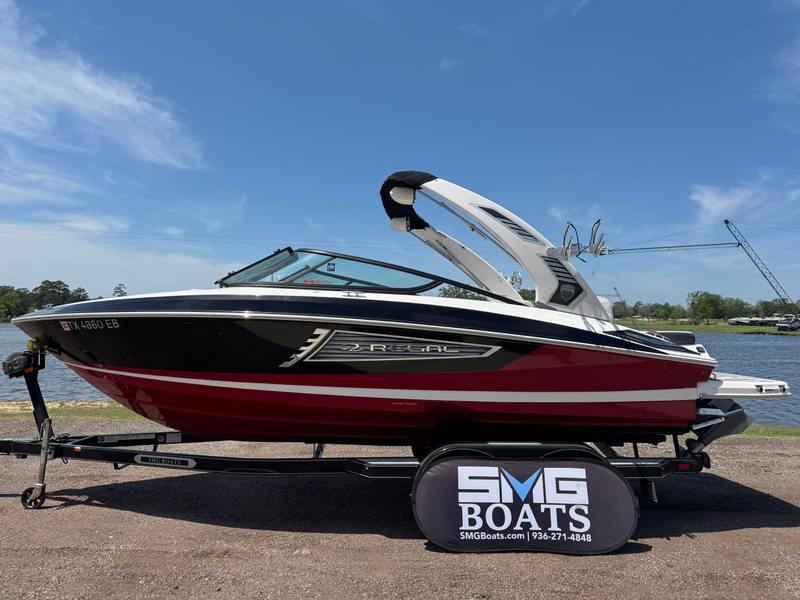 2018 Regal 2300 RX Surf